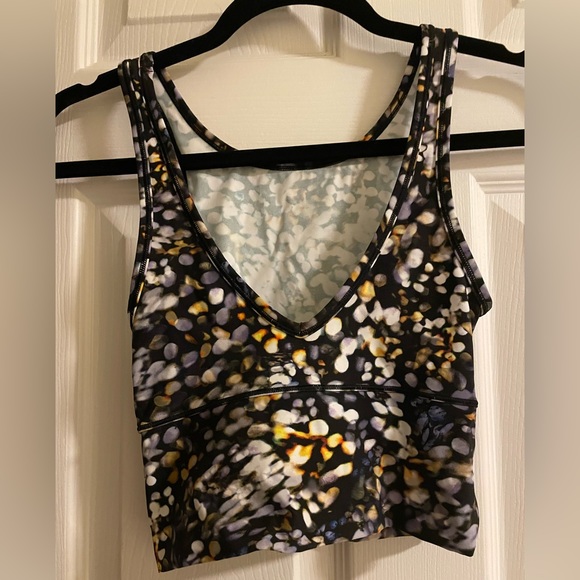 Lululemon Power Pivot Tank - Picture 2 of 2